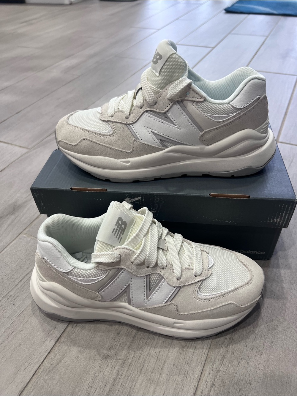 Rare New Balance Women’s 5740 All White
